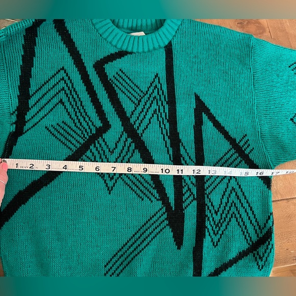 VTG Green and Black Geometric Women's Sweater By PANDORA - Picture 7 of 11